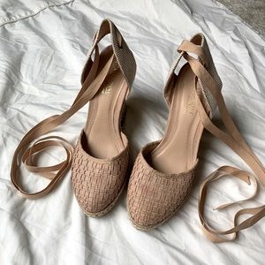NWOT Catherine Malandrino Beige/Nude Espadrilles